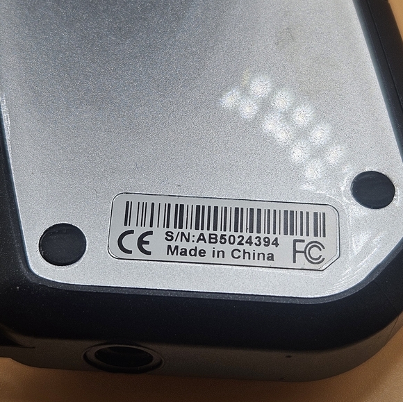 Omni 2 Digital Video Camera 16.0 Mega Pixels 8X Zoom With Case And Manual - Picture 7 of 10